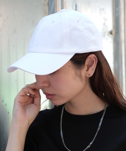 United Athle（ユナイテッドアスレ）の「【United Athle】cotton twill low cap / コットンツイル ローキャップ 9670（キャップ・レディース・ブラック/ネイビー/オリーブ/ホワイト/ブルー/スミクロ/サンドベージュ/グリーン/キャメル/アイボリー/ライトベージュ/スモークピンク/モーブ系/インディゴブルー・FREE）」の2枚目の写真