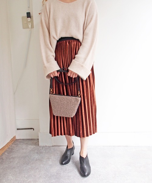 cava cava(サヴァサヴァ)の「【撥水・防滑】バックジップブーティ -3720411(パンプス・レディース・ブラック/グレイッシュベージュ/アイボリー/ダークブラウン・24.0cm/23.5cm/24.5cm/23.0cm/22.5cm)」の6枚目の写真