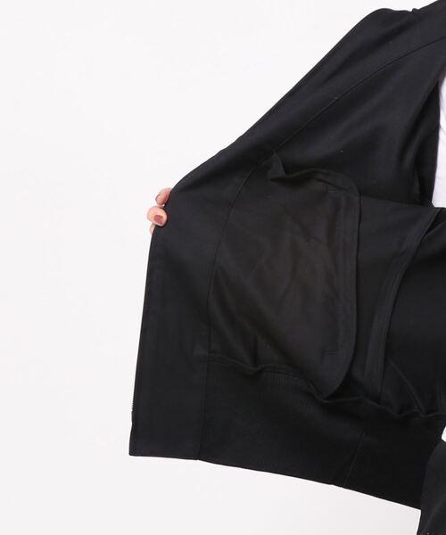 Y-3(ワイスリー)の「W CLASSIC REFINED WOOL STRETCH TRACK JACKET(ジャージ・レディース・ブラック・SMALL/MEDIUM/X-SMALL/XX-SMALL)」の7枚目の写真
