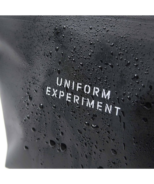 uniform experiment（ユニフォームエクスペリメント）の「WATER PROOF POUCH（ポーチ・メンズ・ブラック・FREE）」の7枚目の写真