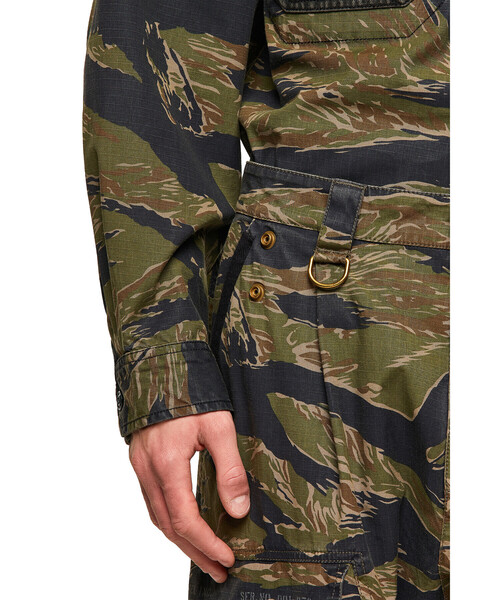 DIESEL（ディーゼル）の「メンズ カーゴパンツ カモフラプリント（カーゴパンツ・メンズ・カモフラージュ・30inch/28inch/32inch/34inch）」の11枚目の写真