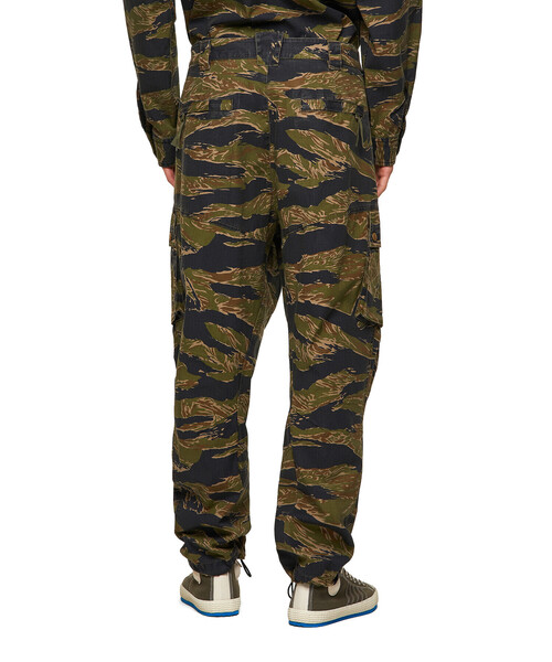 DIESEL（ディーゼル）の「メンズ カーゴパンツ カモフラプリント（カーゴパンツ・メンズ・カモフラージュ・30inch/28inch/32inch/34inch）」の12枚目の写真