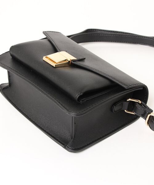 HONEYSUCKLE ROSE（ハニーサックルローズ）の「【HONEYSUCKLE ROSE】ＰＵフラップミニショルダーバッグ（ショルダーバッグ・レディース・ブラック/ライトベージュ・ONE SIZE）」の4枚目の写真