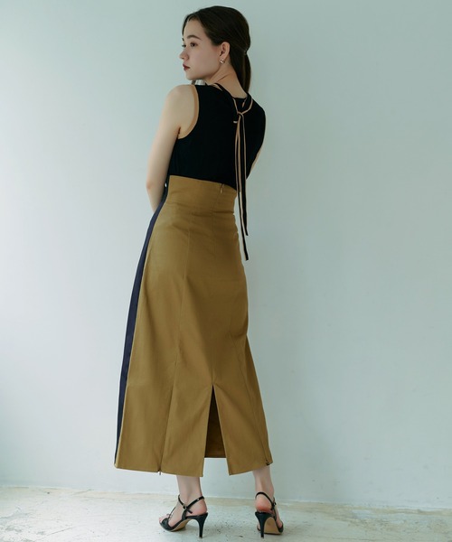 TINA:JOJUN(ティーナジョジュン)の「バイカラー チノスカート TINA:JOJUN(スカート・レディース・ブラック/ベージュ/ブルーグレー・M/S)」の9枚目の写真