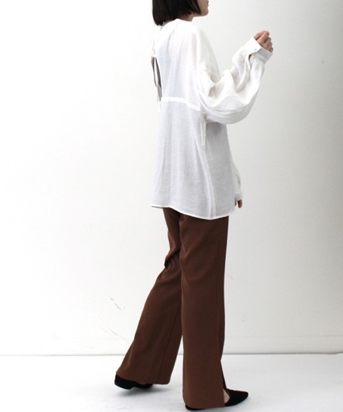 STYLEBLOCK（スタイルブロック）の「綿タッチ楊柳バックオープンブラウス（シャツ/ブラウス・レディース・ホワイト/ブラック/ピンク/グリーン系その他・M）」の6枚目の写真