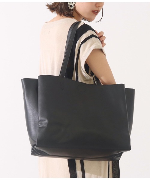 Settimissimo（セッティミッシモ）の「レザーライク2WAYトートバッグ（トートバッグ・レディース・ブラック/キャメル・FREE）」の2枚目の写真