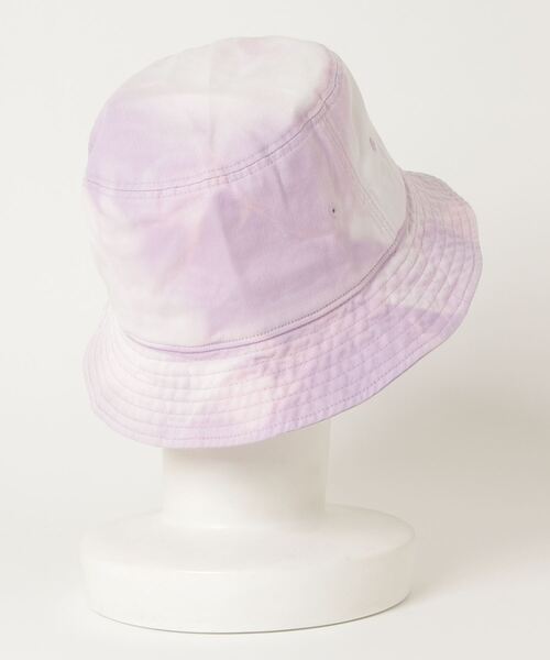 WE11DONE(ウェルダン)の「WE11DONE PURPLE IRIDESCENT LOGO HAND-BLEACHED BUCK(ハット・メンズ・パープル・FREE)」の2枚目の写真