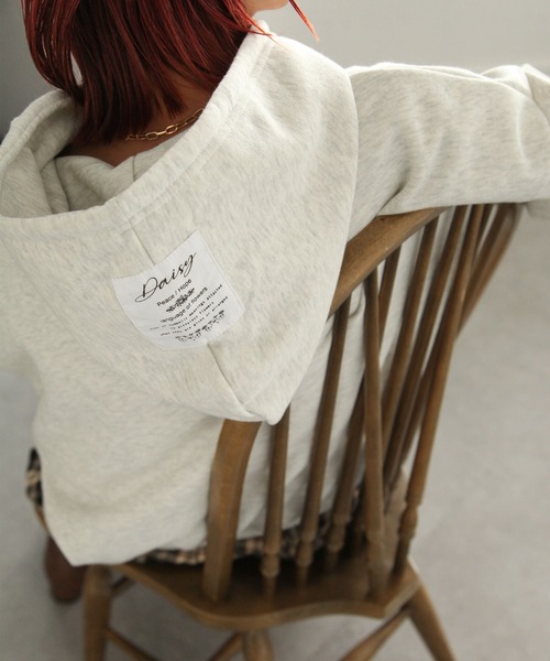 Chillfar（チルファー）の「裏起毛バックパッチワークパーカー（パーカー・レディース・チャコール/アイボリー/ブルー系/ブラウン/ブラック/カーキ/オートミール/ベージュ・MEDIUM/LARGE）」の6枚目の写真