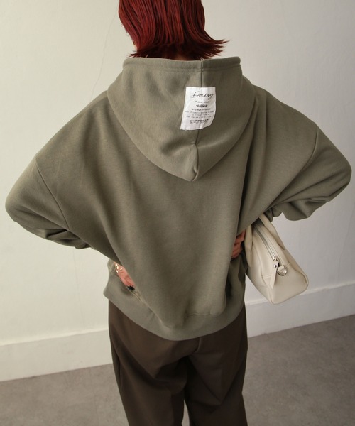 Chillfar（チルファー）の「裏起毛バックパッチワークパーカー（パーカー・レディース・チャコール/アイボリー/ブルー系/ブラウン/ブラック/カーキ/オートミール/ベージュ・MEDIUM/LARGE）」の7枚目の写真