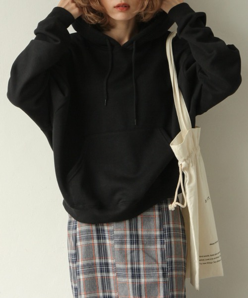 Chillfar（チルファー）の「裏起毛バックパッチワークパーカー（パーカー・レディース・チャコール/アイボリー/ブルー系/ブラウン/ブラック/カーキ/オートミール/ベージュ・MEDIUM/LARGE）」の16枚目の写真