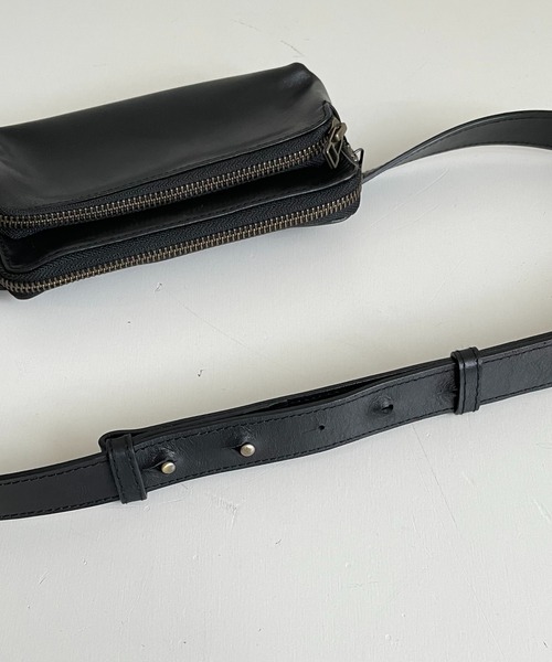 CANAL JEAN(キャナルジーン)の「Pt(ピーティー) レザーMINIポーチ(ボディバッグ/ウエストポーチ・レディース・ブラック・ONE SIZE)」の8枚目の写真