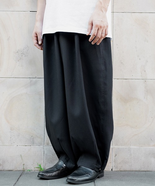 Subciety（サブサエティ）の「BALLOON PANTS（その他パンツ・メンズ・オフホワイト/カーキ/ブラック・LARGE/MEDIUM/X-LARGE）」の3枚目の写真