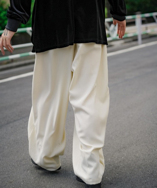 Subciety（サブサエティ）の「BALLOON PANTS（その他パンツ・メンズ・オフホワイト/カーキ/ブラック・LARGE/MEDIUM/X-LARGE）」の4枚目の写真