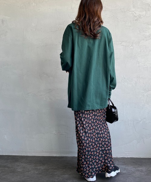 Carhartt WIP（カーハートダブリューアイピー）の「[carhartt WIP/カーハートダブリューアイピー] AMERICAN SCRIPT ワンポイントロゴ刺繍ロンT（Tシャツ/カットソー・レディース・ダークグリーン/ブラック/ホワイト/ブラウン・L/XL/S/M/XS）」の6枚目の写真