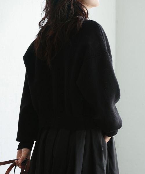 SAISON DE PAPILLON（セゾンドパピヨン）の「パールビジューボタンレスニットカーディガン（カーディガン/ボレロ・レディース・ブラック/ホワイト/ブラウン/グレー/サーモンピンク/ブルー・フリー）」の11枚目の写真