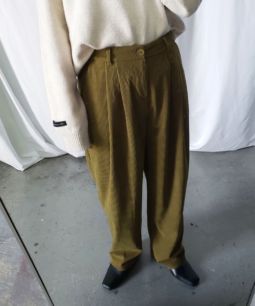me+em select（ミームセレクト）の「ツータックバルーンコーデュロイパンツ【数量限定販売】（その他パンツ・レディース・ブラック/ブラウン/グリーン/アイボリー・MEDIUM/LARGE）」の10枚目の写真