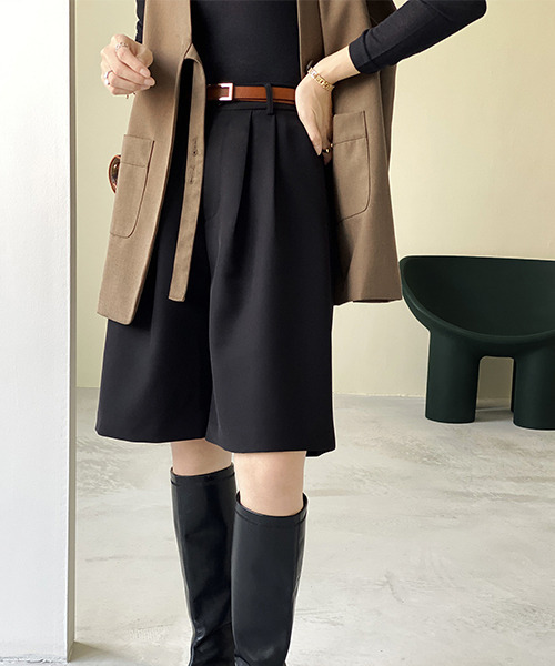 c.u.l（シーユーエル）の「【c.u.l:w】ハイウエストタックショートパンツ culw129（その他パンツ・レディース・ブラウン/ブラック/ブルーグレー・M/L）」の5枚目の写真