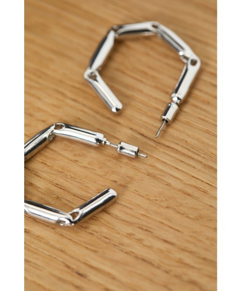 RIM.ARK（リムアーク）の「Hexagon motif pierce（ピアス（両耳用）・レディース・シルバー/ゴールド・FREE）」の9枚目の写真