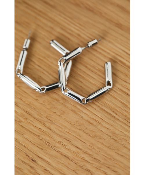 RIM.ARK（リムアーク）の「Hexagon motif pierce（ピアス（両耳用）・レディース・シルバー/ゴールド・FREE）」の7枚目の写真