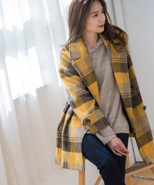 Pierrot(ピエロ)の「チェック柄ショートコート(その他アウター・レディース・イエロー/ピンク・L/M)」の3枚目の写真
