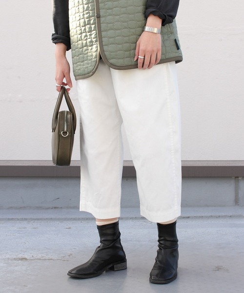 WILD THINGS（ワイルドシングス）の「WILD THINGS/ワイルドシングス　ストレッチデニムタックワイド　SHELTECH DENIM TUCK WIDE（ウィメンズ）　WTW22010SG（デニムパンツ・レディース・ワンウォッシュ/オフホワイト・S）」の16枚目の写真