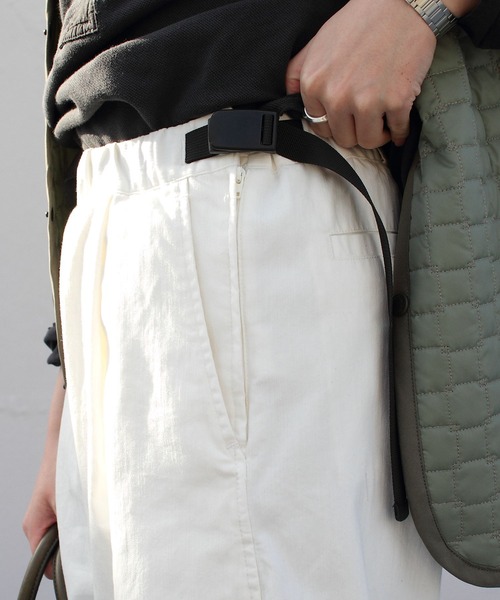 WILD THINGS（ワイルドシングス）の「WILD THINGS/ワイルドシングス　ストレッチデニムタックワイド　SHELTECH DENIM TUCK WIDE（ウィメンズ）　WTW22010SG（デニムパンツ・レディース・ワンウォッシュ/オフホワイト・S）」の10枚目の写真