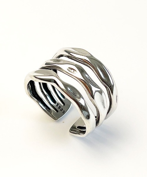 yu-ka(ユーカ)の「YU-KA : 3ラインリング(リング・レディース・シルバー/ゴールド・FREE)」の6枚目の写真