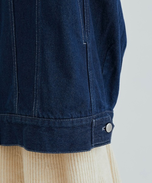 vis-`a-vis(ビサビ)の「オーバーサイズデニム&ツイルブルゾン(デニムジャケット・レディース・ホワイト/ネイビー・FREE)」の4枚目の写真