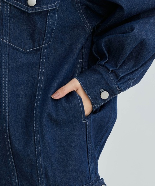 vis-`a-vis(ビサビ)の「オーバーサイズデニム&ツイルブルゾン(デニムジャケット・レディース・ホワイト/ネイビー・FREE)」の9枚目の写真