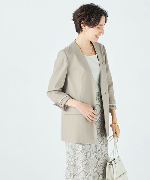 NOLLEY’S Sophi(ノーリーズソフィ)の「リネンツイルストレッチVネックノーカラージャケット(ノーカラージャケット・レディース・ベージュ/カーキ・38/36)」の14枚目の写真