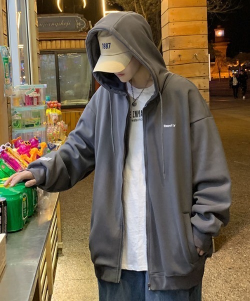 MGV（エムジーヴィー）の「シンプルワンポイントロゴジップパーカー（パーカー・メンズ・グレー/ブルー/ブラック/ダークグレー/グリーン・LARGE/MEDIUM/X-LARGE）」の12枚目の写真