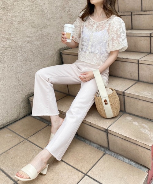 美シルエットのフリンジデニムパンツ