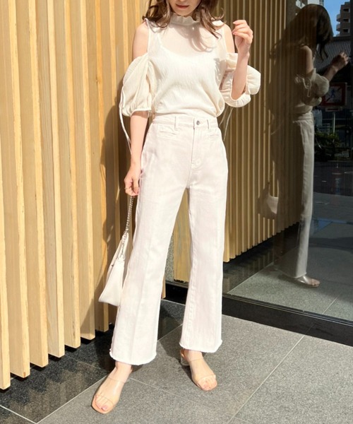 美シルエットのフリンジデニムパンツ