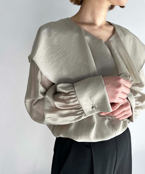 PICCIN（ピッチン）の「ラッフルカラーダブルカフスブラウス（シャツ/ブラウス・レディース・ホワイト/ブラック/ベージュ・M）」の3枚目の写真