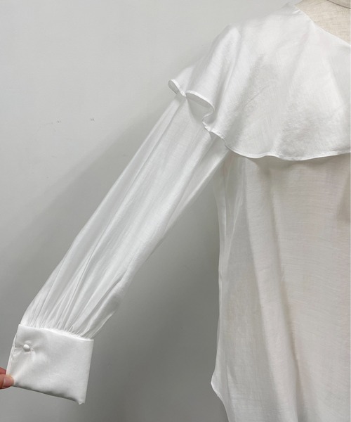 PICCIN（ピッチン）の「ラッフルカラーダブルカフスブラウス（シャツ/ブラウス・レディース・ホワイト/ブラック/ベージュ・M）」の12枚目の写真