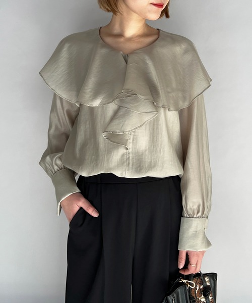 PICCIN（ピッチン）の「ラッフルカラーダブルカフスブラウス（シャツ/ブラウス・レディース・ホワイト/ブラック/ベージュ・M）」の17枚目の写真