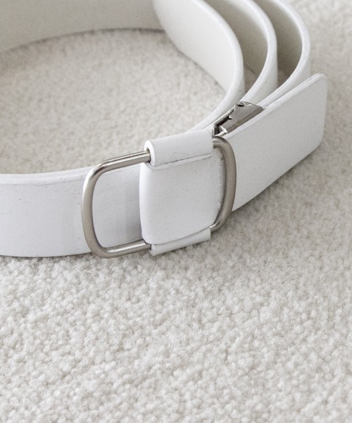 soe（ソーイ）の「soe Leather Belt（ベルト・メンズ・ブラック/ホワイト・5）」の3枚目の写真