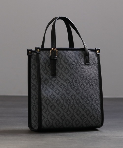 GUSCIO（グッシオ）の「【グッシオベーシック】スクエア型ミニトートバッグ　ロゴプリント（トートバッグ・レディース・ブラック/ブラウン/アイボリー・FREE）」の22枚目の写真