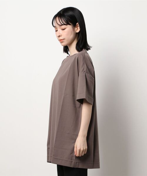 BELLUNA(ベルーナ)の「涼やか裏サラ心地綿入りチュニック(Tシャツ/カットソー・レディース・ライトグレー/ブラウン系その他2/ブラウン系その他/ブルーグレー・X-LARGE/LARGE/MEDIUM)」の16枚目の写真