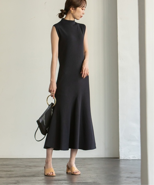 Noble(ノーブル)の「《追加》マーメイドリブニットワンピース 2(ワンピース・レディース・ネイビー/ベージュ・FREE)」の19枚目の写真