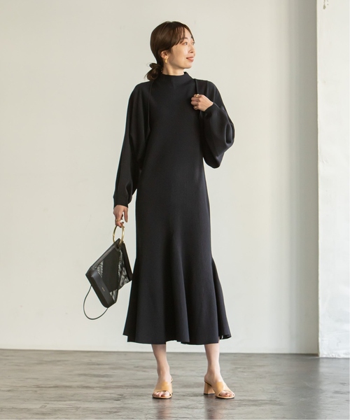 Noble(ノーブル)の「《追加》マーメイドリブニットワンピース 2(ワンピース・レディース・ネイビー/ベージュ・FREE)」の17枚目の写真