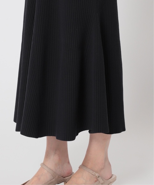 Noble(ノーブル)の「《追加》マーメイドリブニットワンピース 2(ワンピース・レディース・ネイビー/ベージュ・FREE)」の10枚目の写真