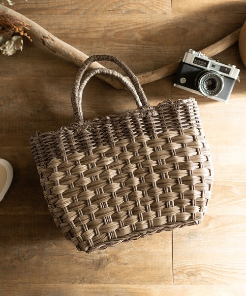 MAKE UP(メイクアップ)の「MAKE UP 軽量PEトートバックL/かごバッグ(巾着付)(トートバッグ・レディース・ダークブラウン/ベージュ/グレー/アイボリー・FREE)」の4枚目の写真