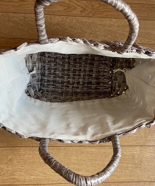 MAKE UP(メイクアップ)の「MAKE UP 軽量PEトートバックL/かごバッグ(巾着付)(トートバッグ・レディース・ダークブラウン/ベージュ/グレー/アイボリー・FREE)」の17枚目の写真