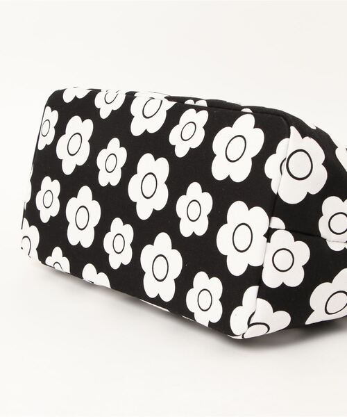 MARY QUANT（マリークワント）の「総柄デイジープリント トート