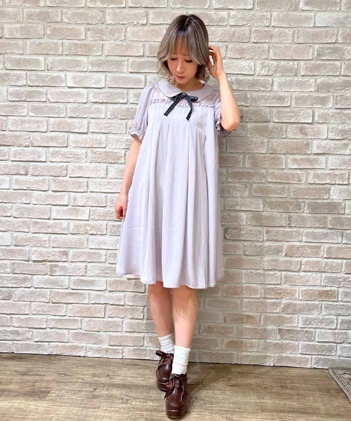 axes femme POETIQUE(アクシーズファムポエティック)の「メッセージリボンAラインOP(ワンピース・レディース・ピンク/ブラック/グレー・MEDIUM)」の2枚目の写真