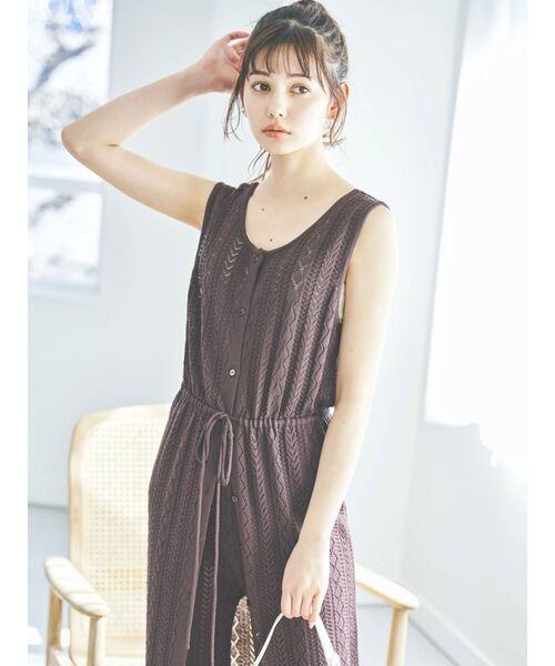 dazzlin（ダズリン）の「ロングクロシェニットトップス（ベスト・レディース・オフホワイト/パープル/ブラウン・FREE）」の4枚目の写真