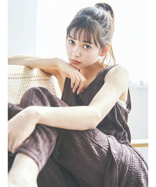 dazzlin（ダズリン）の「ロングクロシェニットトップス（ベスト・レディース・オフホワイト/パープル/ブラウン・FREE）」の5枚目の写真