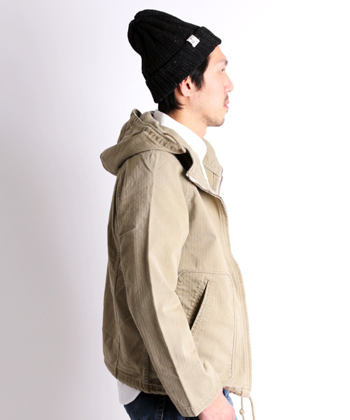Denime(ドゥニーム)の「【MadeInJapan】40sフレンチワークマリンパーカー-ヘリンボーン-(その他アウター・メンズ・ベージュ/ブルー・SMALL/LARGE/MEDIUM)」の16枚目の写真