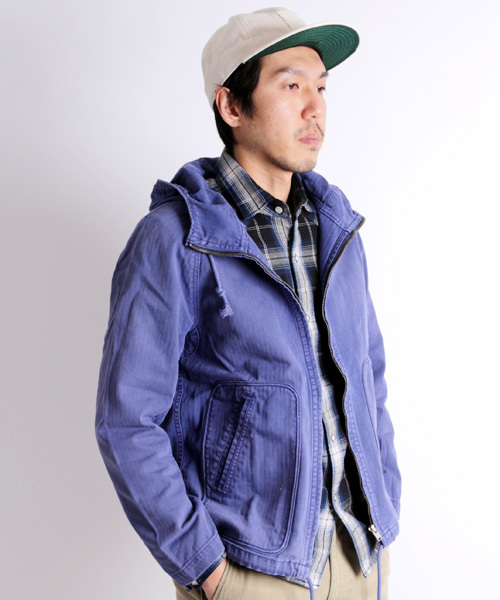 Denime(ドゥニーム)の「【MadeInJapan】40sフレンチワークマリンパーカー-ヘリンボーン-(その他アウター・メンズ・ベージュ/ブルー・SMALL/LARGE/MEDIUM)」の19枚目の写真